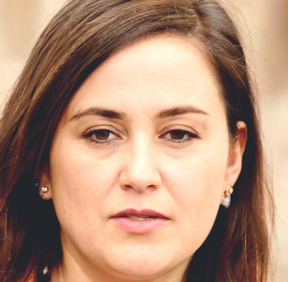 Sienna Whitlock, Financial Strategy Advisor at aquenlyvora